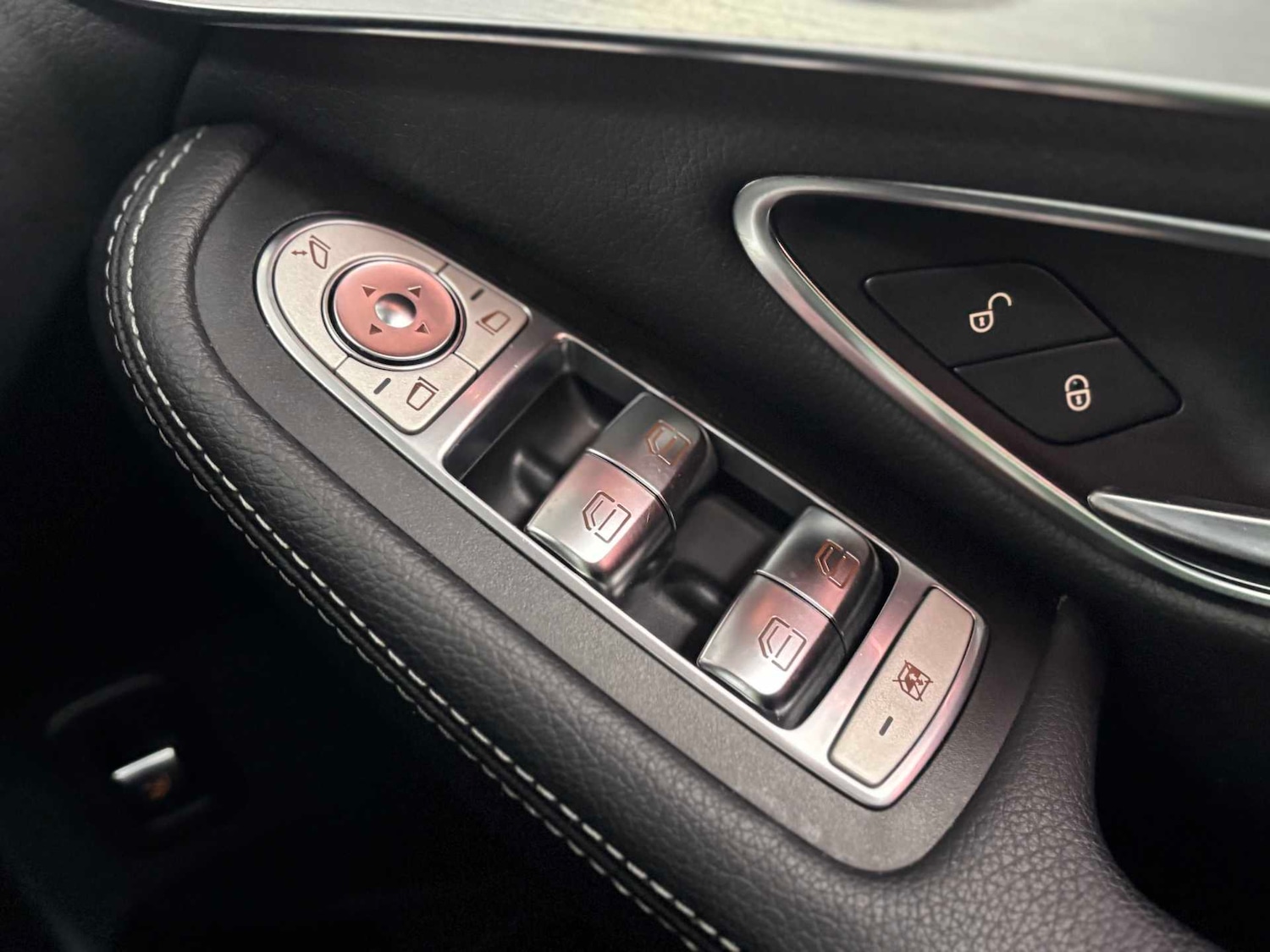 Used Mercedes-Benz GLC 2016 for sale - 78052408: Photo 25