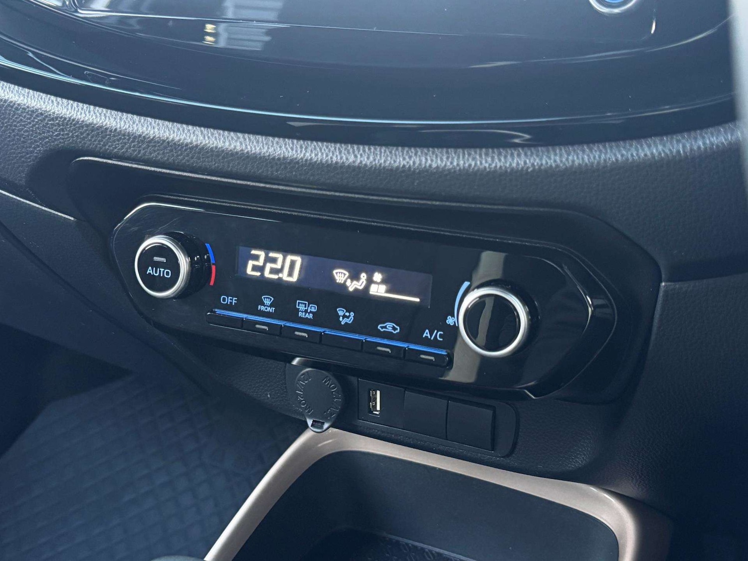 Used Toyota Aygo X 2022 for sale - 76610714: Photo 31