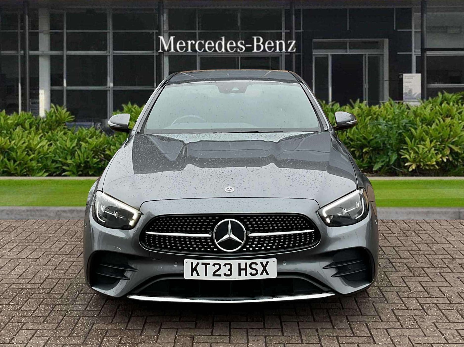 Used Mercedes-Benz E Class 2023 for sale - 76316132: Photo 2