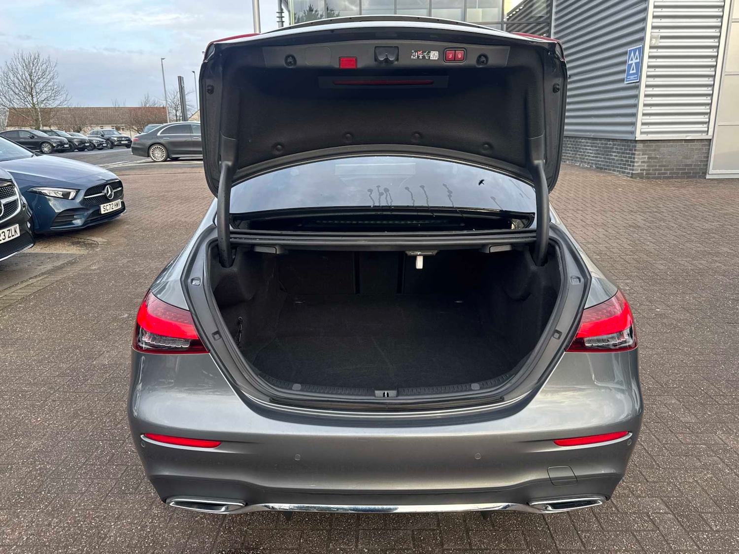 Used Mercedes-Benz E Class 2023 for sale - 77458517: Photo 12