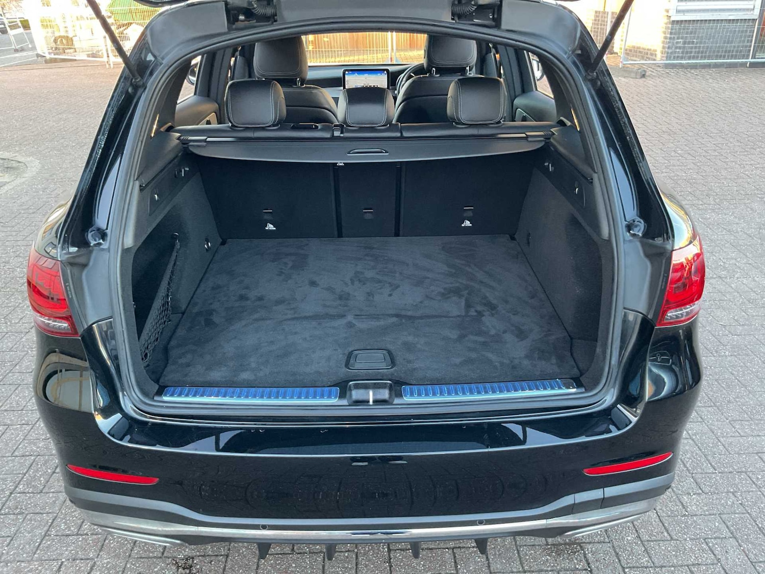 Used Mercedes-Benz GLC 2022 for sale - 76501808: Photo 12