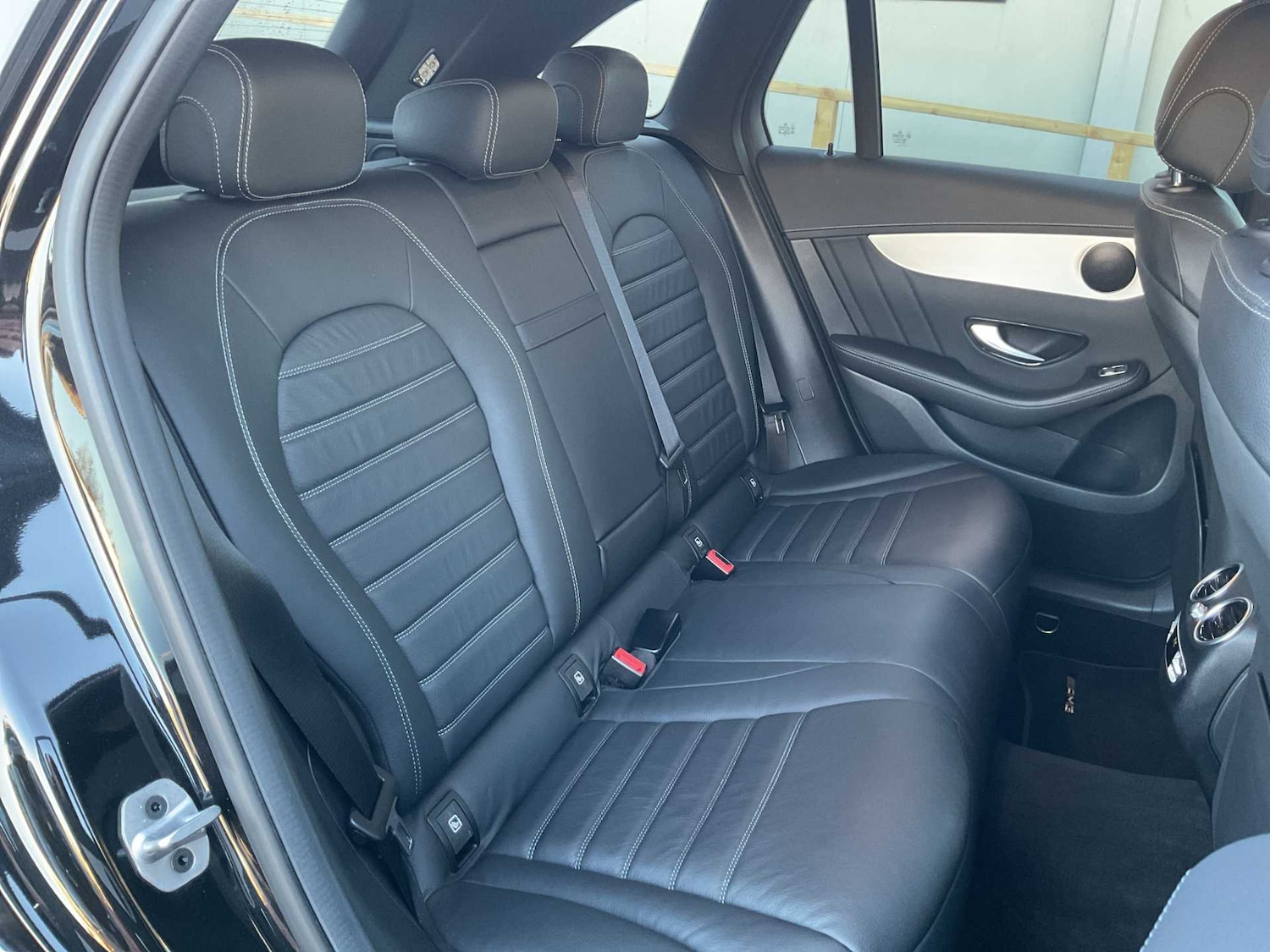 Used Mercedes-Benz GLC 2022 for sale - 76501808: Photo 18