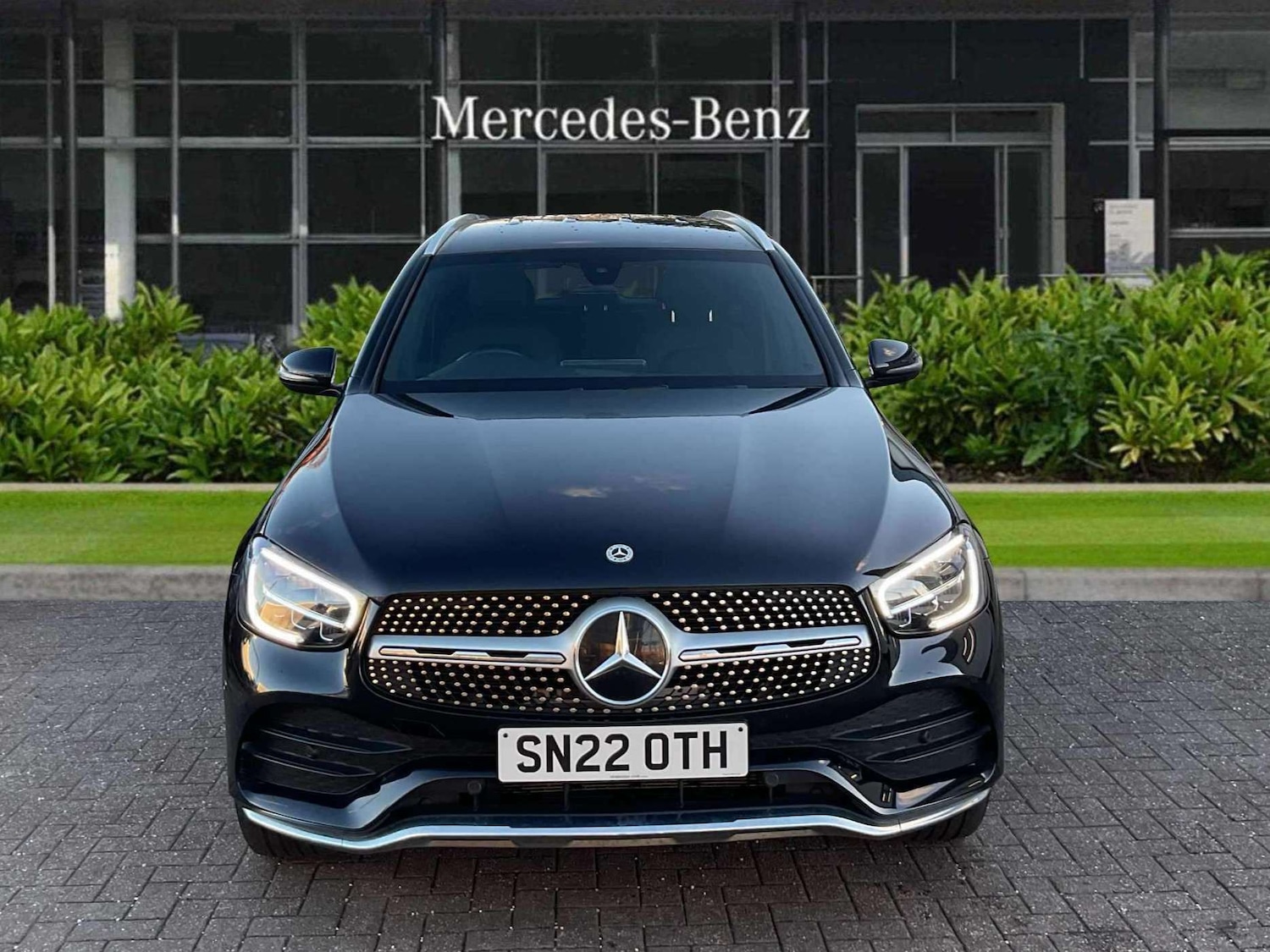 Used Mercedes-Benz GLC 2022 for sale - 76501808: Photo 2