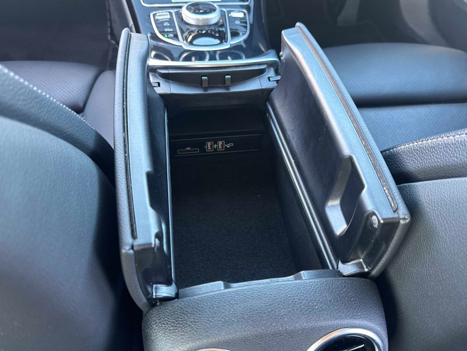 Used Mercedes-Benz C Class 2019 for sale - 77000164: Photo 19