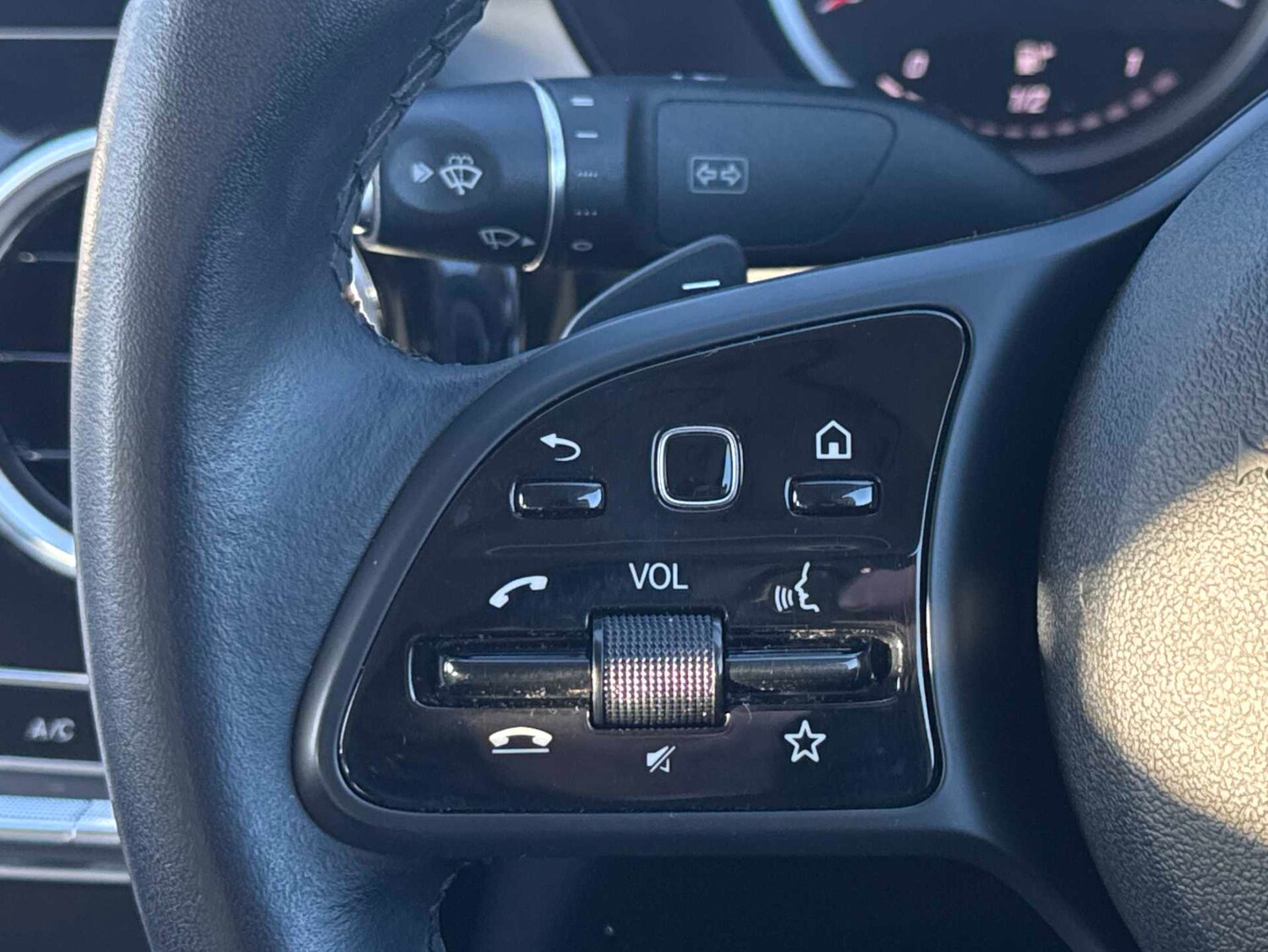 Used Mercedes-Benz C Class 2019 for sale - 77000164: Photo 27