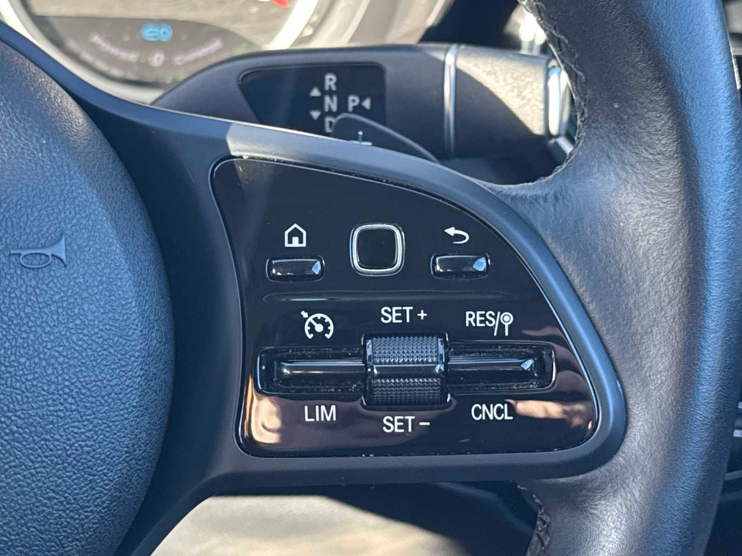 Used Mercedes-Benz C Class 2019 for sale - 77000164: Photo 28