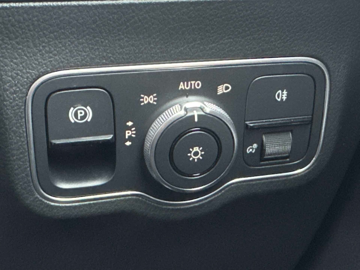 Used Mercedes-Benz GLA 2023 for sale - 77458545: Photo 32