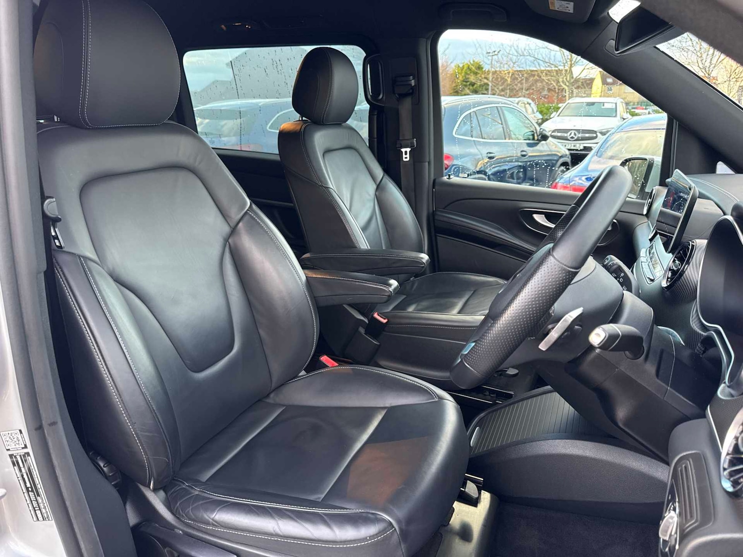 Used Mercedes-Benz V-Class 2023 for sale - 77540600: Photo 20