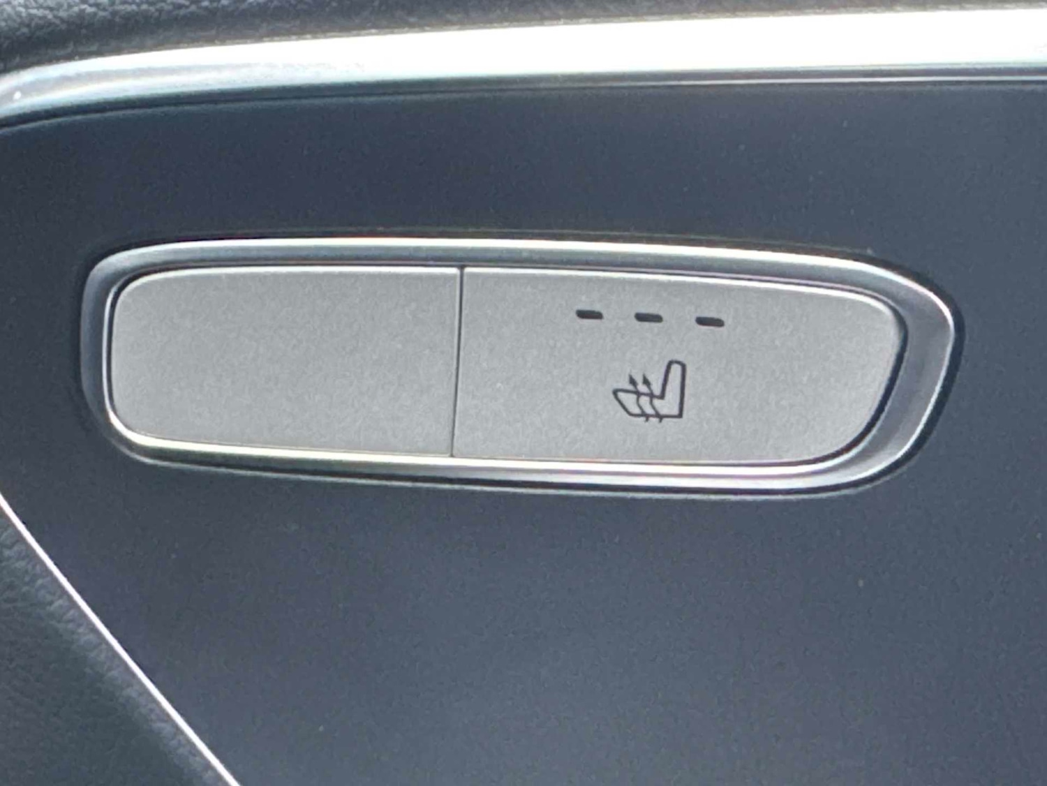 Used Mercedes-Benz V-Class 2023 for sale - 77540600: Photo 32