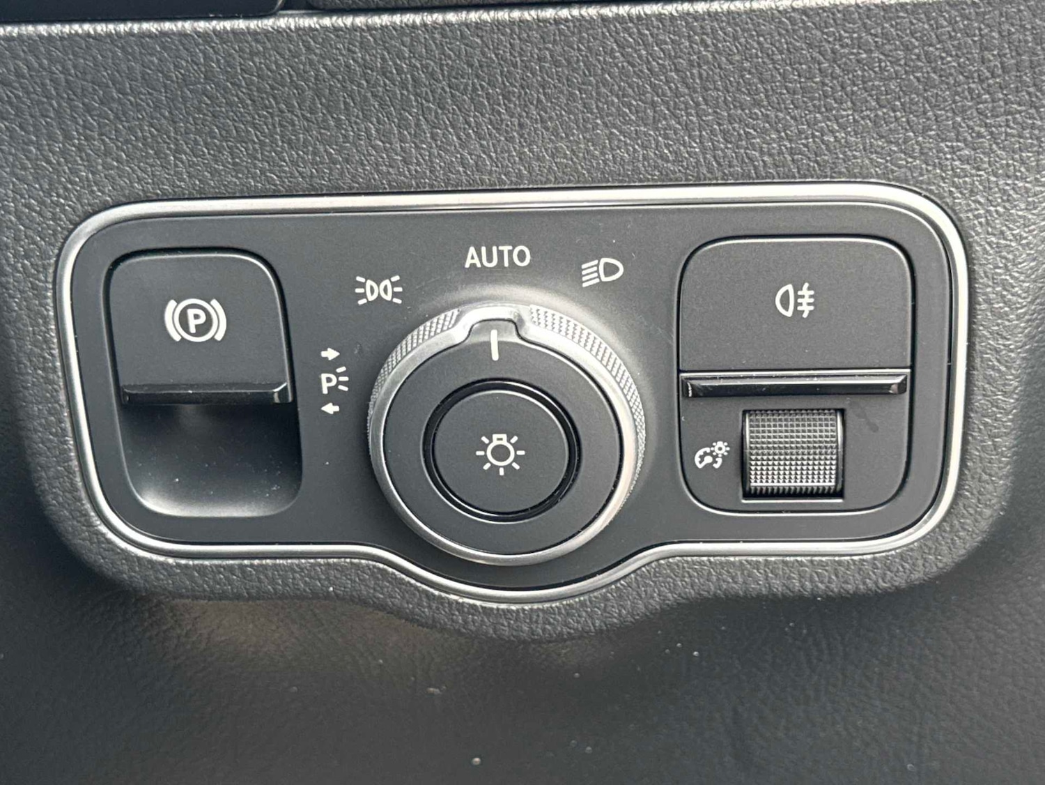 Used Mercedes-Benz EQA 2024 for sale - 77472558: Photo 32