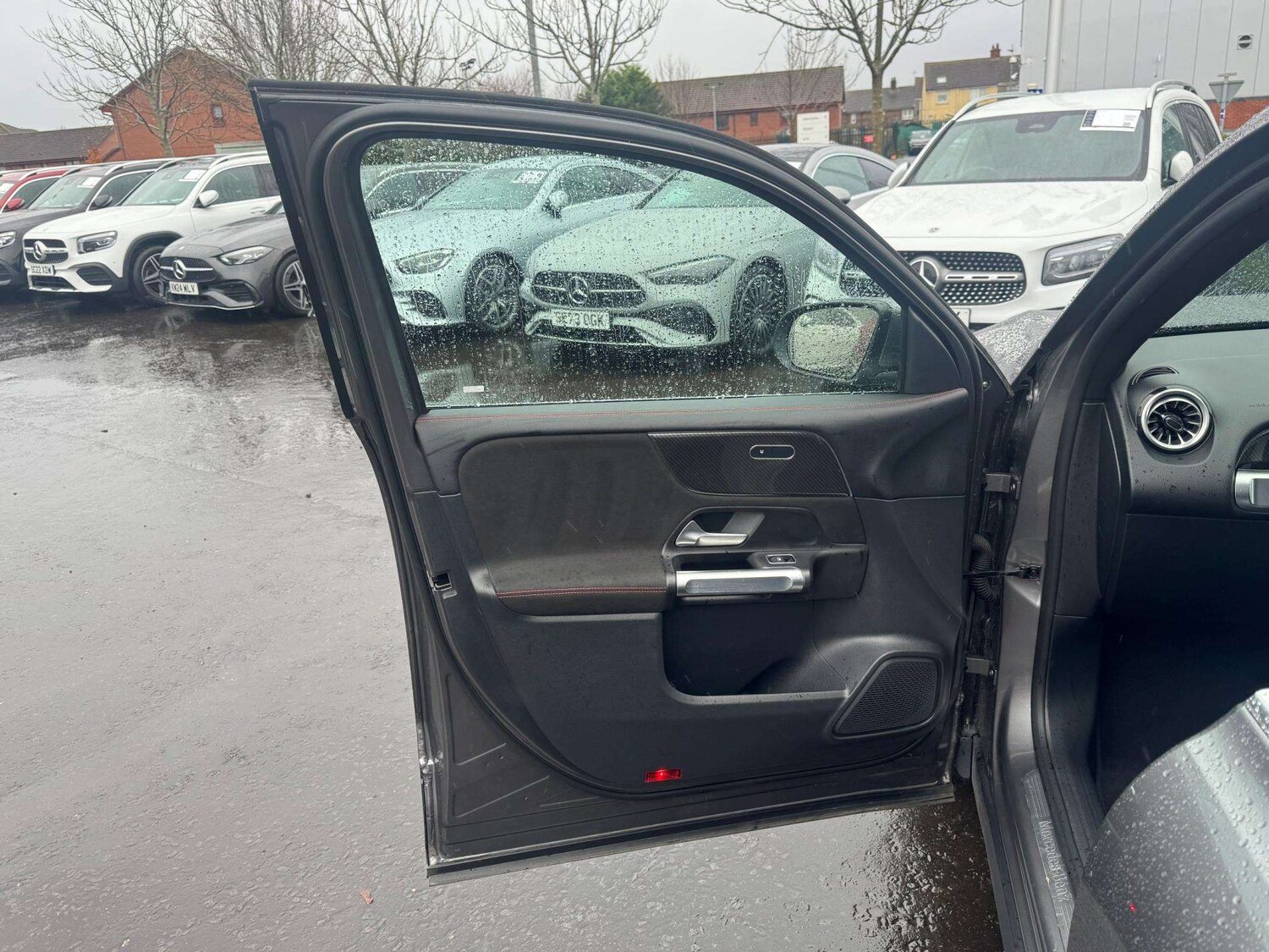 Used Mercedes-Benz GLB 2024 for sale - 76501839: Photo 16