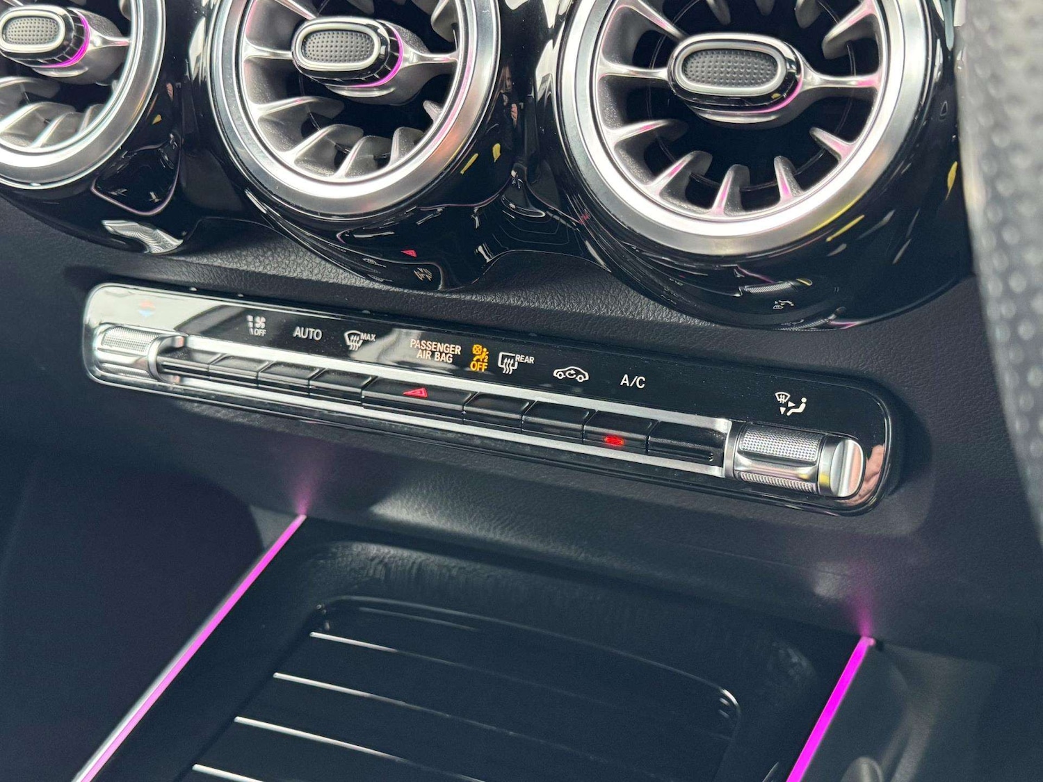 Used Mercedes-Benz GLB 2024 for sale - 76501839: Photo 34