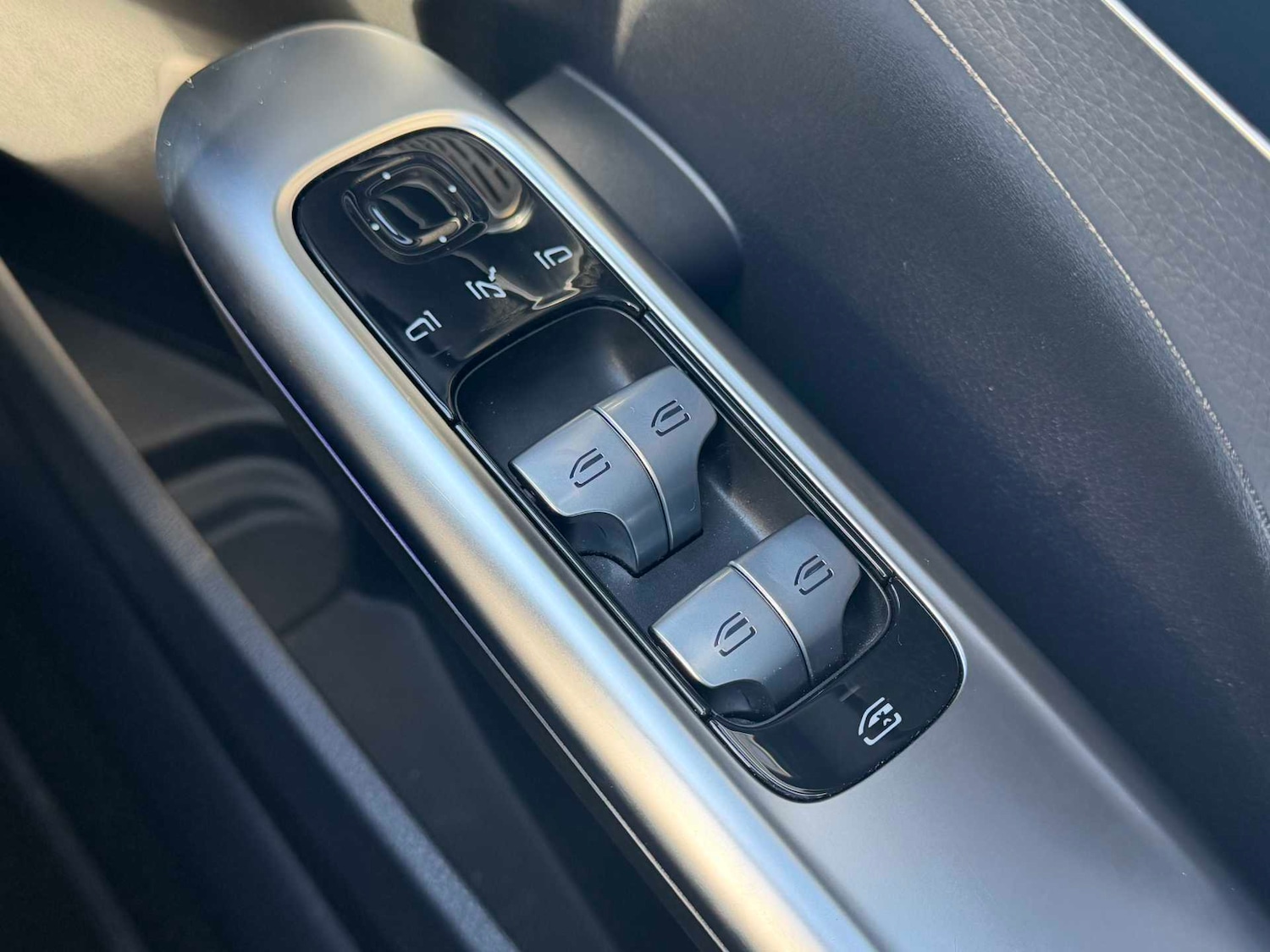 Used Mercedes-Benz C Class 2024 for sale - 77601263: Photo 32