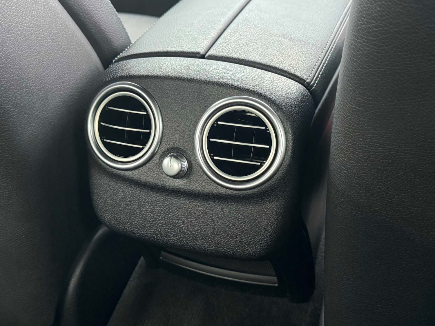 Used Mercedes-Benz C Class 2018 for sale - 76851616: Photo 18