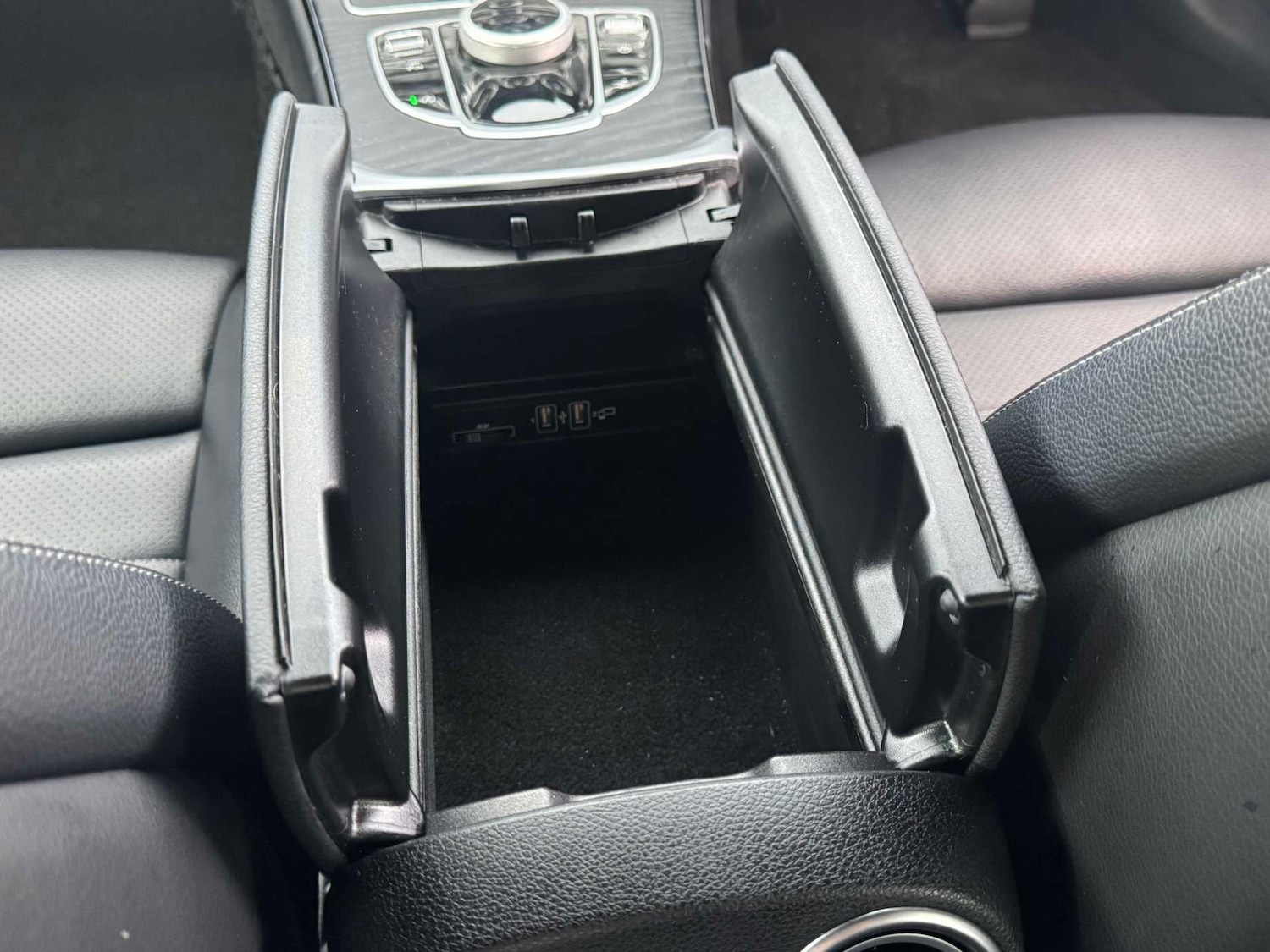 Used Mercedes-Benz C Class 2018 for sale - 76851616: Photo 19