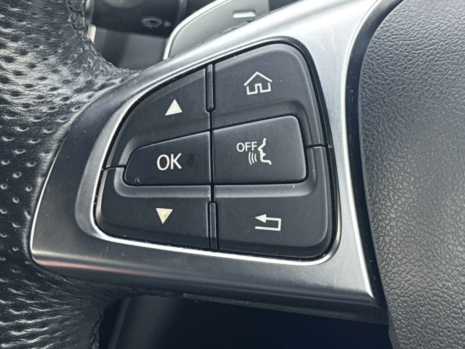 Used Mercedes-Benz C Class 2018 for sale - 76851616: Photo 26