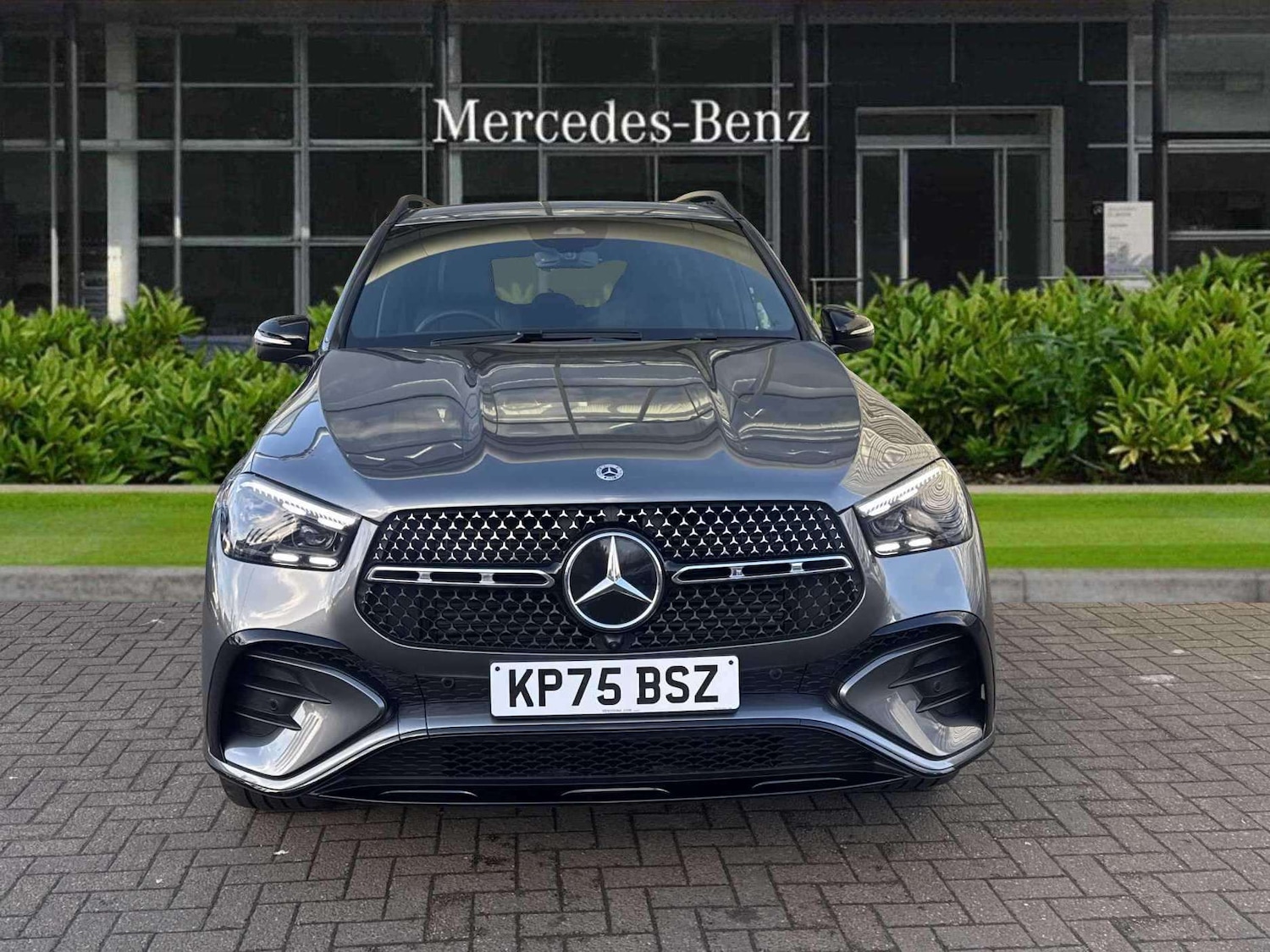 Used Mercedes-Benz GLE 2025 for sale - 77011026: Photo 2
