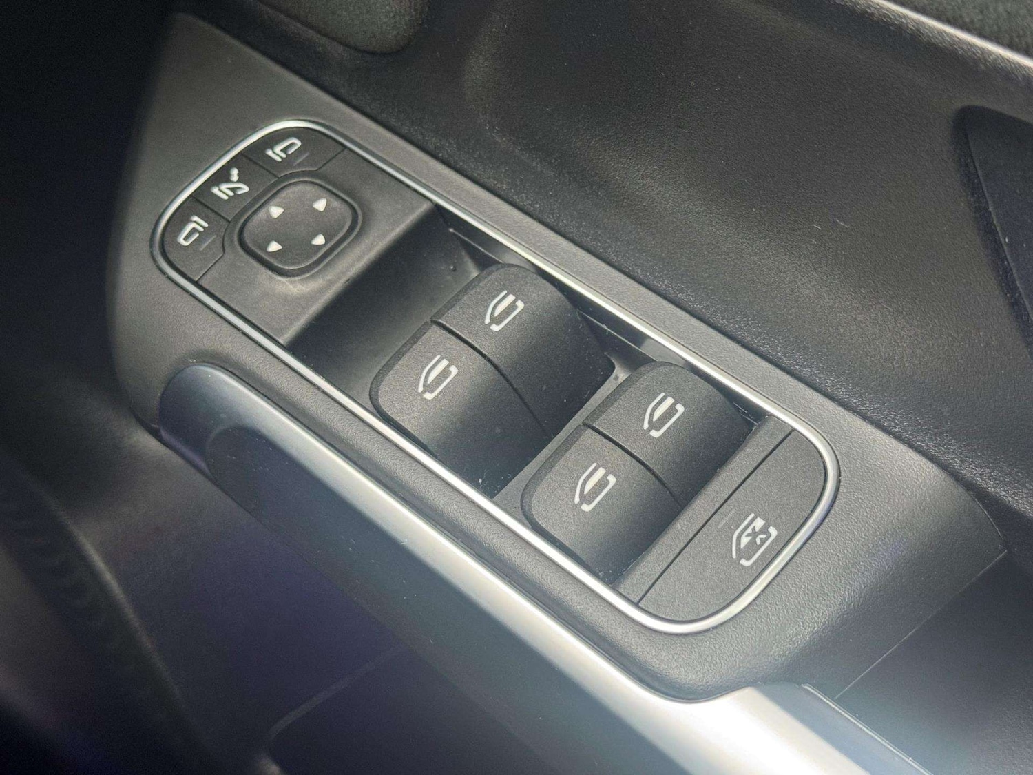 Used Mercedes-Benz GLB 2022 for sale - 76435651: Photo 32