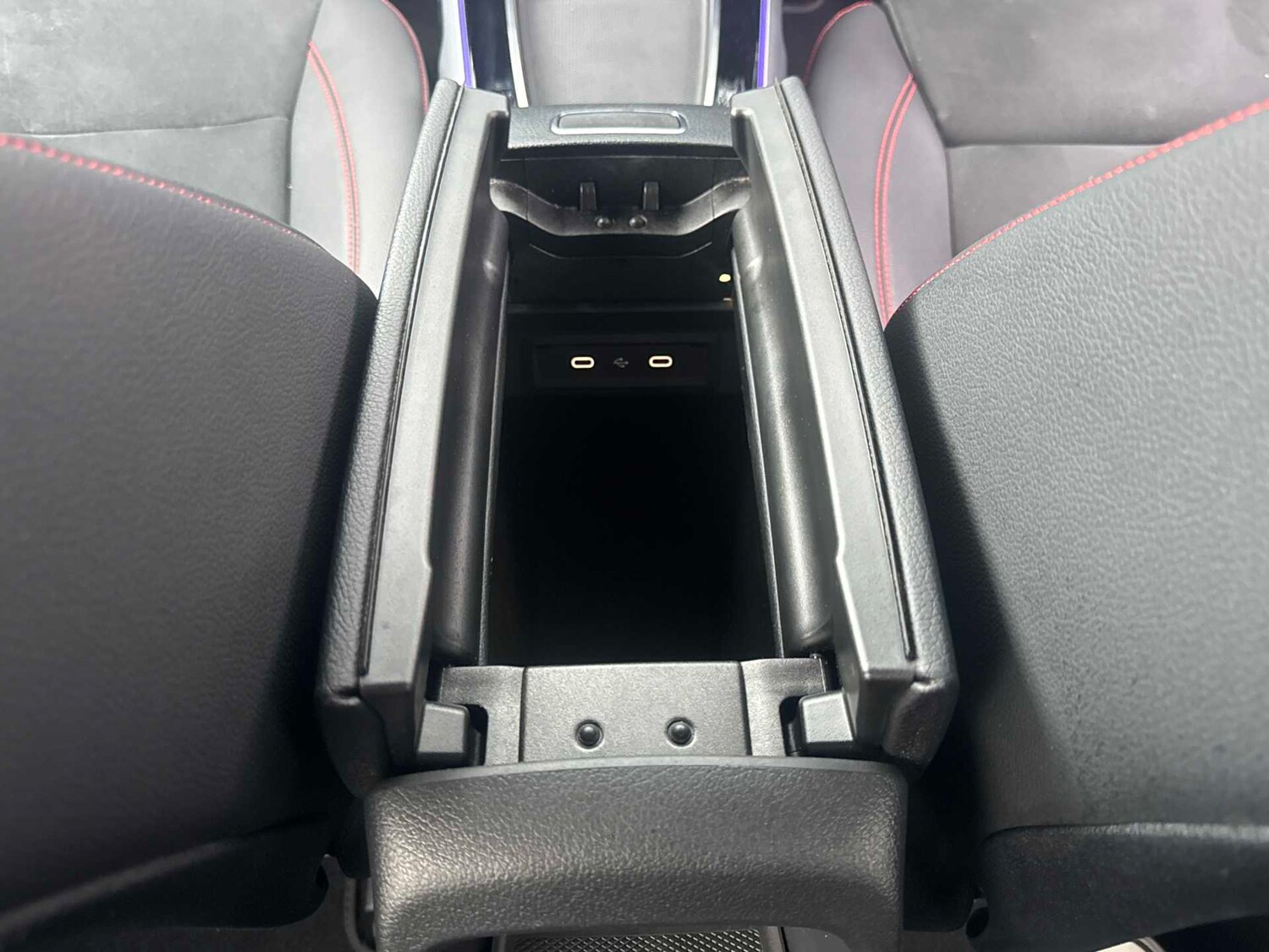 Used Mercedes-Benz GLB 2024 for sale - 77000248: Photo 13