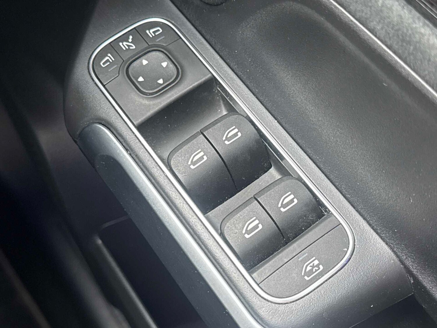 Used Mercedes-Benz GLB 2024 for sale - 77000248: Photo 29