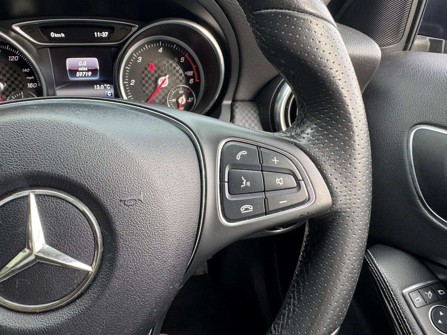 Used Mercedes-Benz A-Class 2017 for sale - 76732292: Photo 27