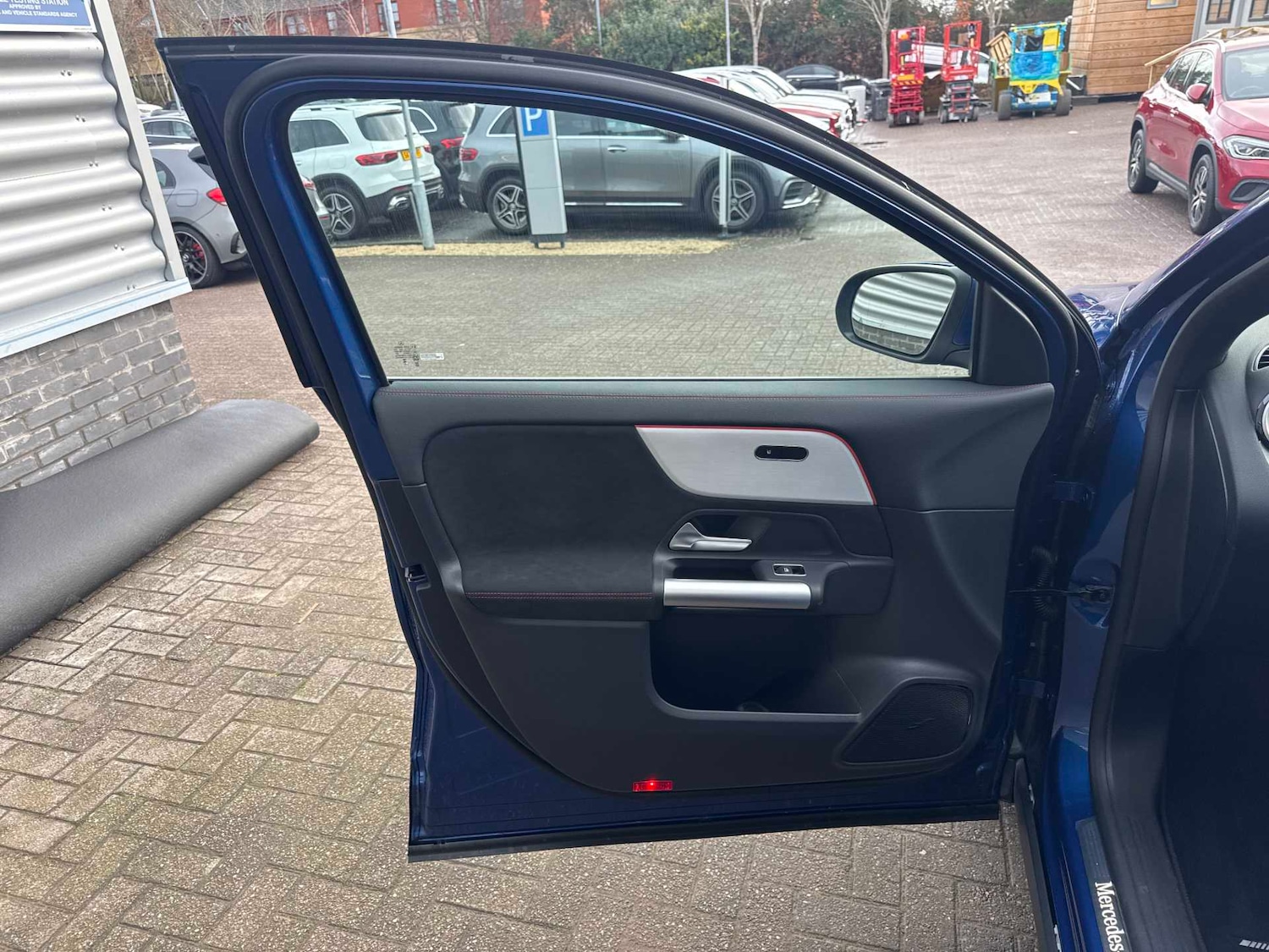 Used Mercedes-Benz GLA 2024 for sale - 76774122: Photo 17