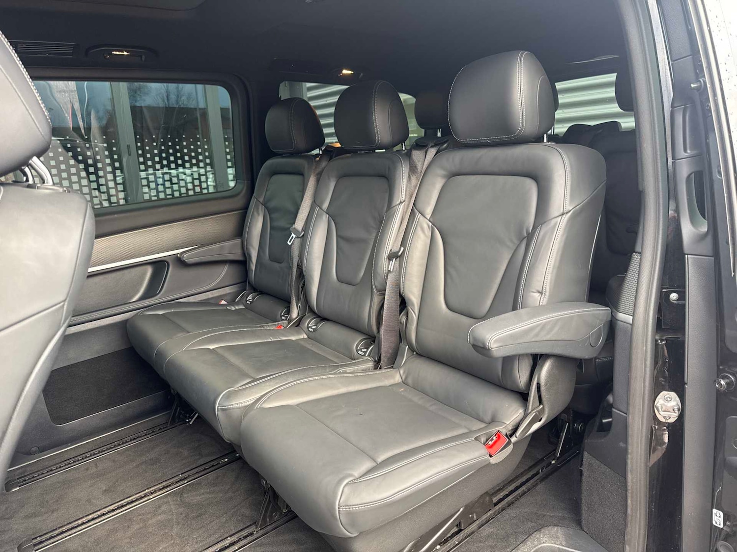 Used Mercedes-Benz V-Class 2023 for sale - 76732291: Photo 21