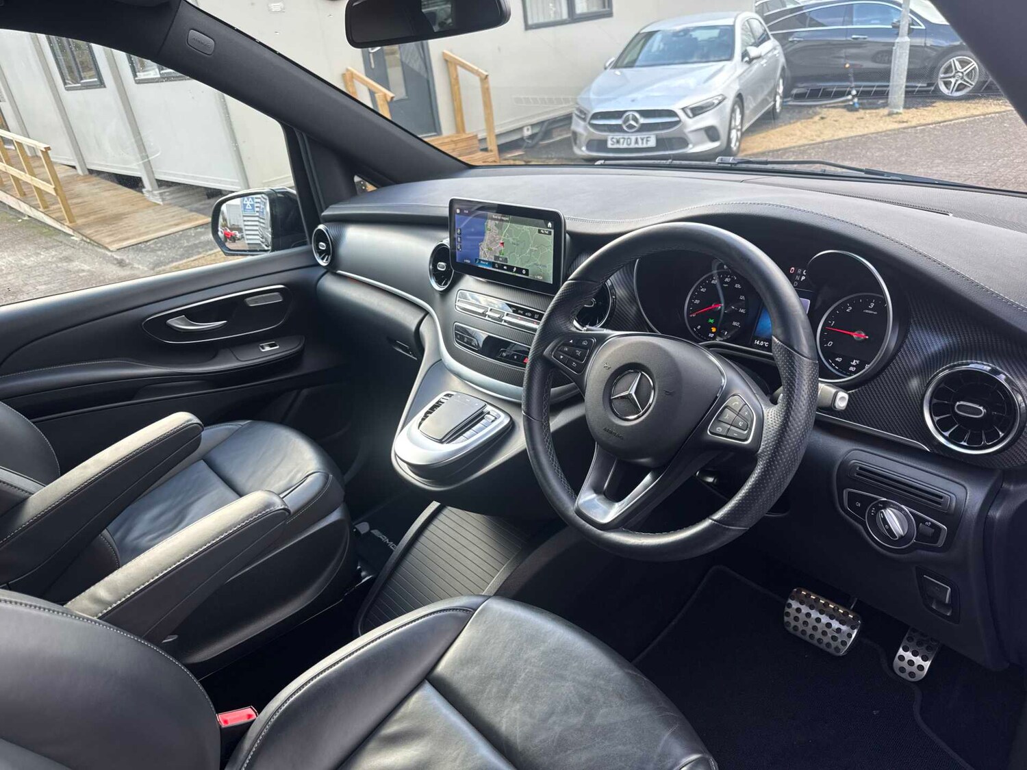 Used Mercedes-Benz V-Class 2023 for sale - 76732291: Photo 24