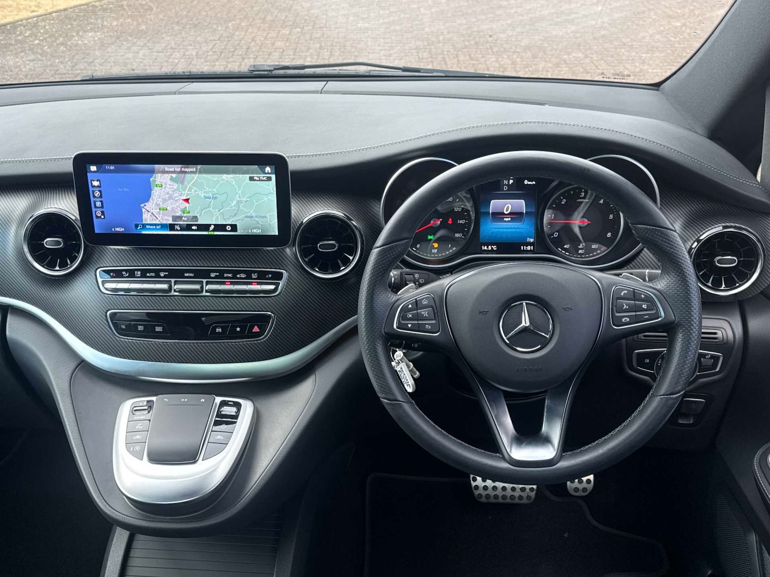 Used Mercedes-Benz V-Class 2023 for sale - 76732291: Photo 25