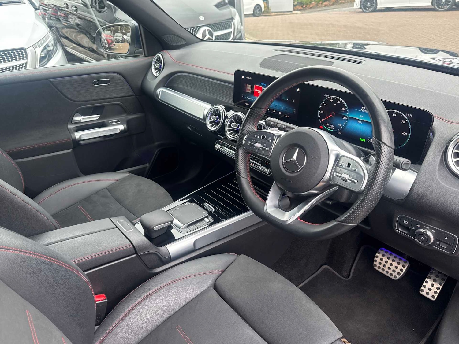 Used Mercedes-Benz EQB 2023 for sale - 77233024: Photo 24