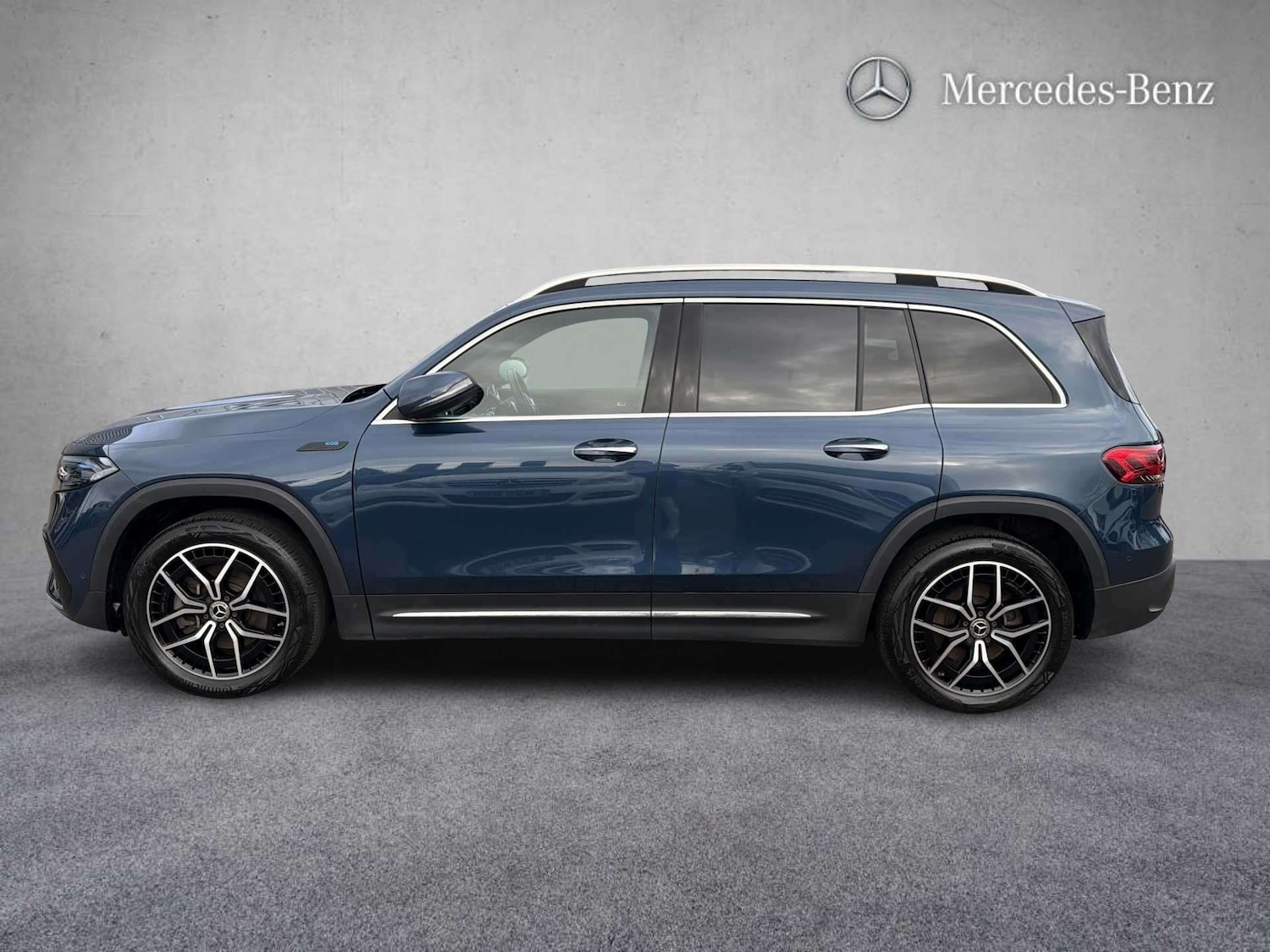 Used Mercedes-Benz EQB 2023 for sale - 77233024: Photo 4