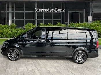 Used Mercedes-Benz V-Class 2023 for sale - 75555281: Photo