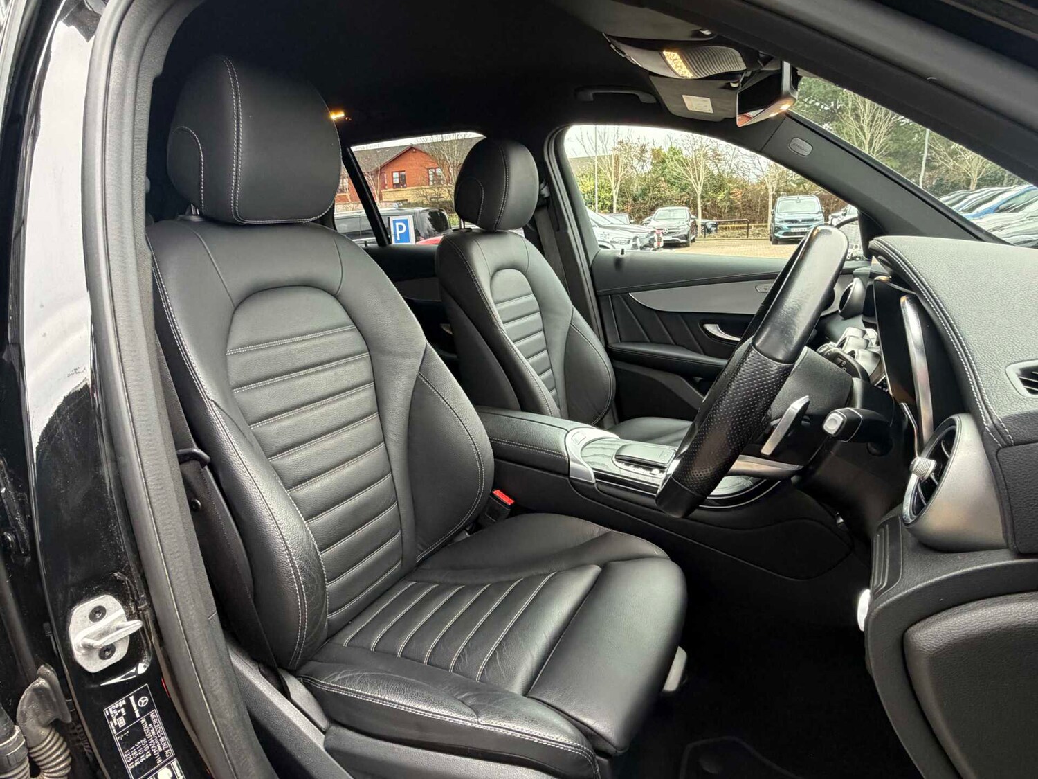 Used Mercedes-Benz GLC 2022 for sale - 77943102: Photo 15