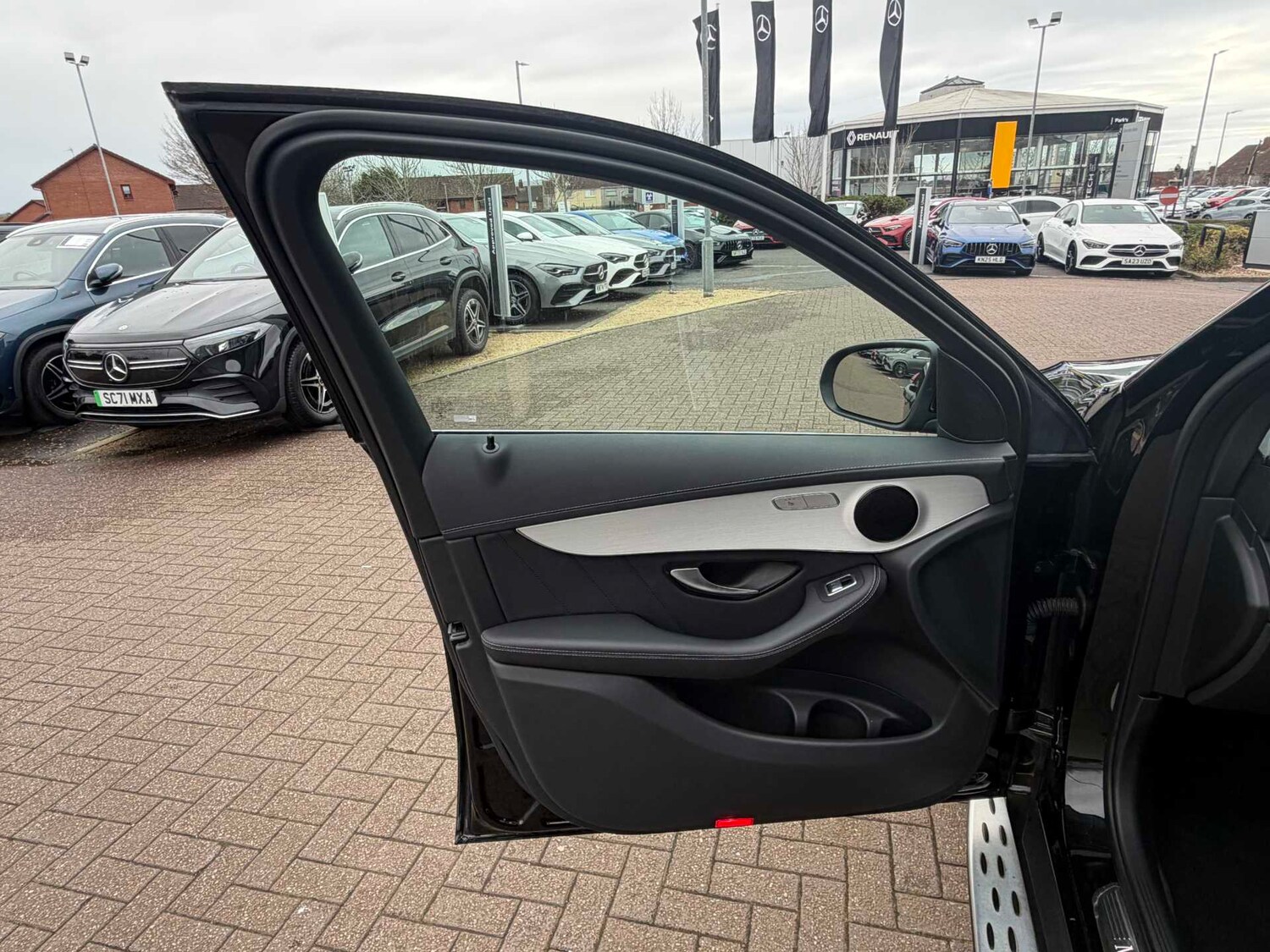 Used Mercedes-Benz GLC 2022 for sale - 77943102: Photo 20