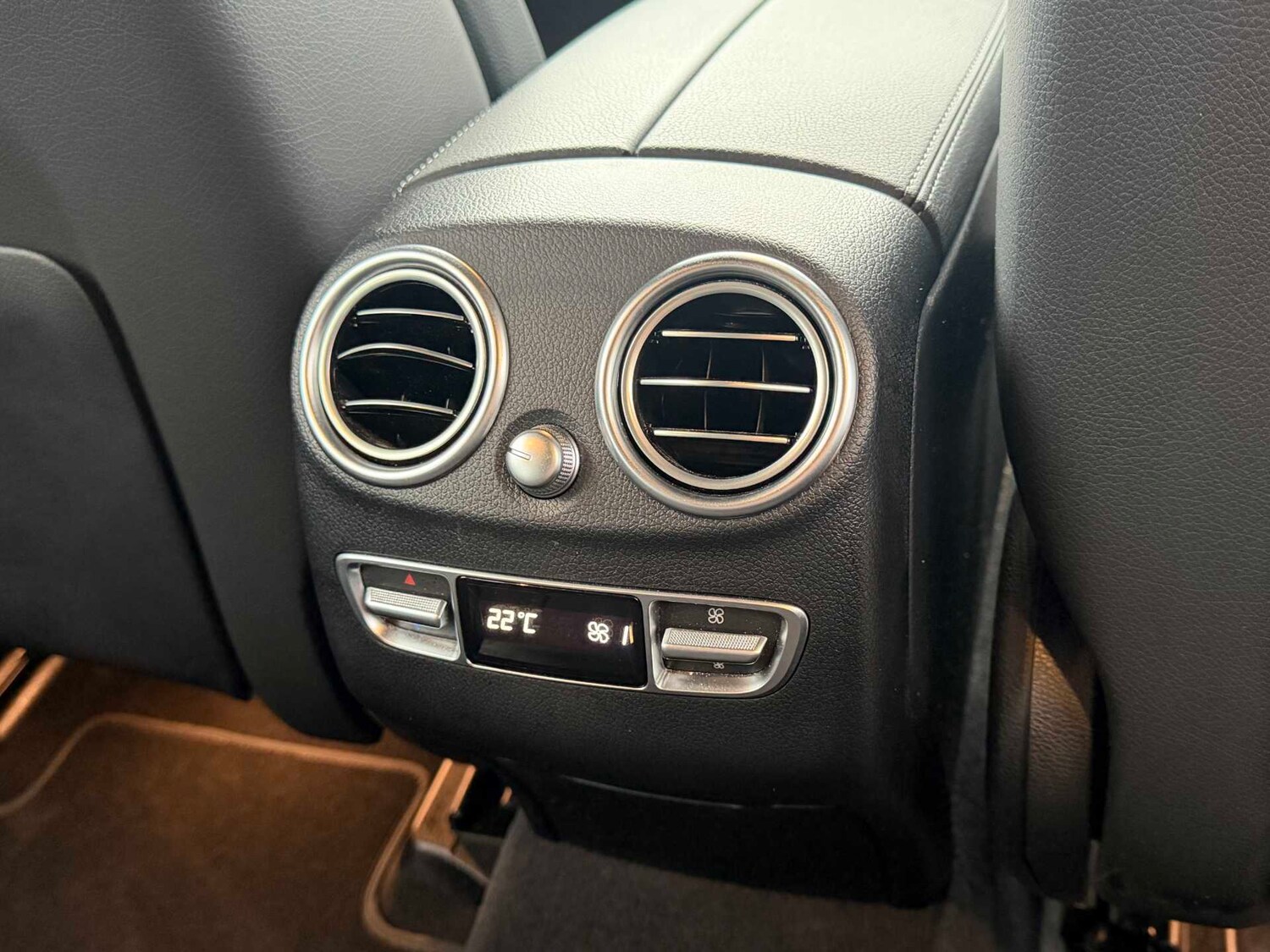 Used Mercedes-Benz GLC 2022 for sale - 77943102: Photo 23