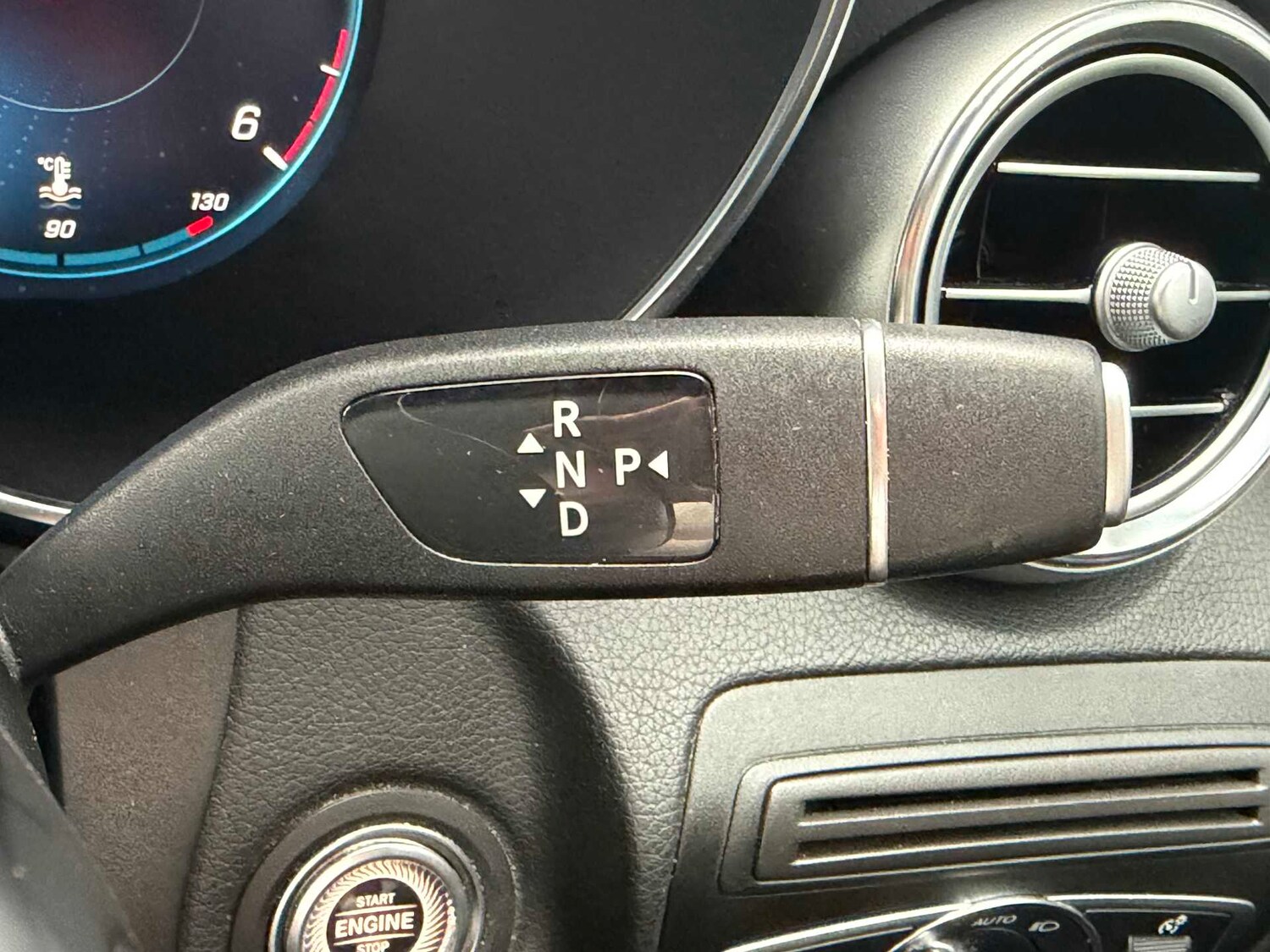 Used Mercedes-Benz GLC 2022 for sale - 77943102: Photo 29