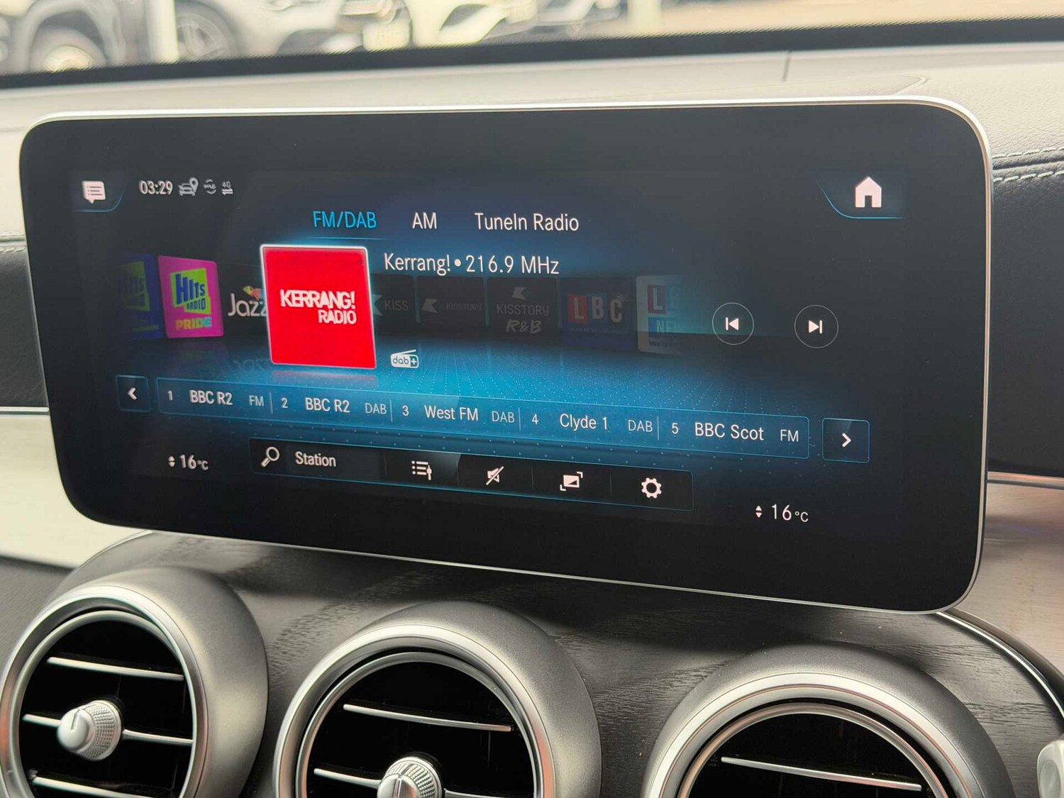 Used Mercedes-Benz GLC 2022 for sale - 77943102: Photo 35