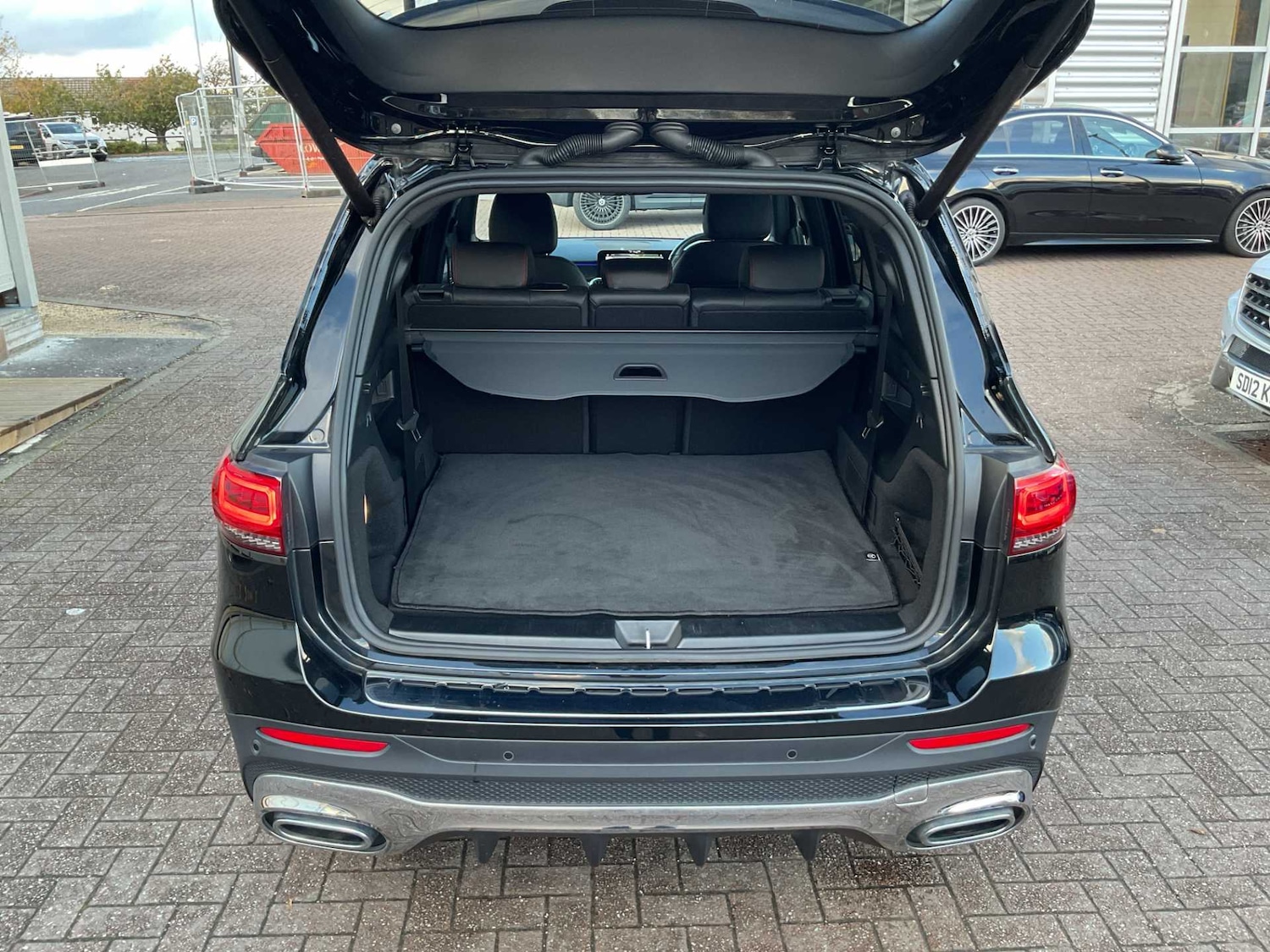 Used Mercedes-Benz GLB 2023 for sale - 76329357: Photo 12