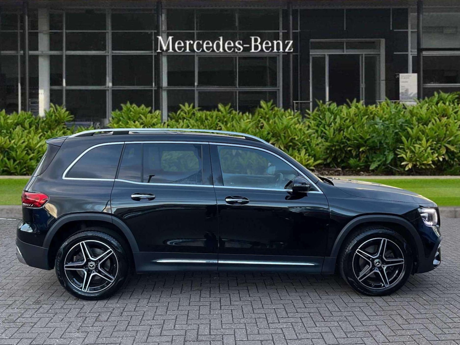 Used Mercedes-Benz GLB 2023 for sale - 76329357: Photo 9