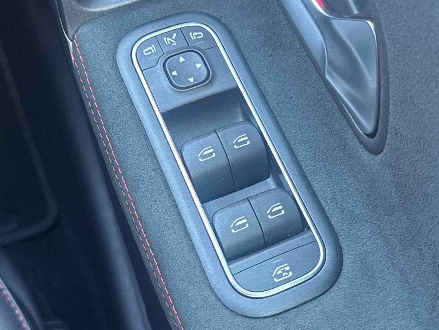 Used Mercedes-Benz CLA 2023 for sale - 76668959: Photo 31