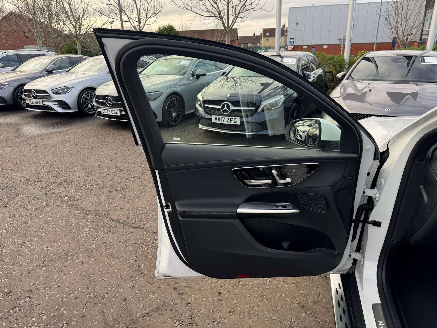 Used Mercedes-Benz GLC 2024 for sale - 76564465: Photo 17