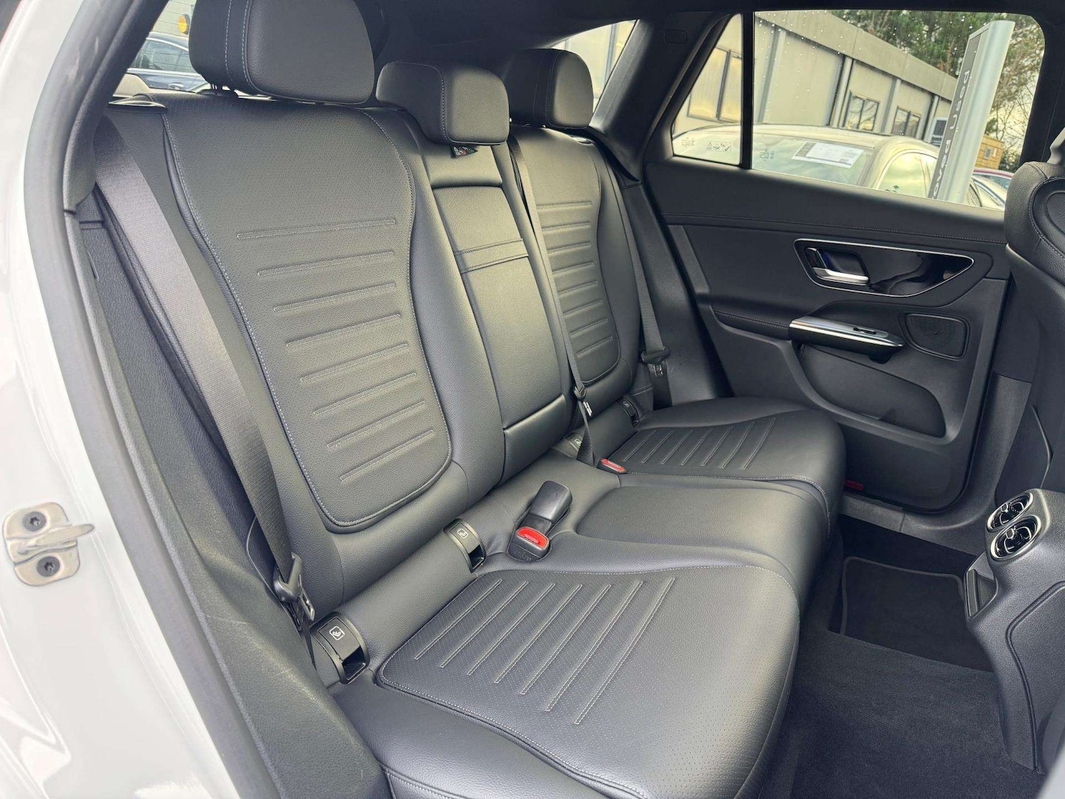 Used Mercedes-Benz GLC 2024 for sale - 76564465: Photo 18