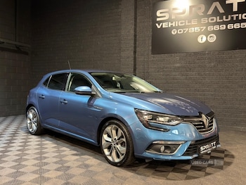 Used Renault Megane 2017 for sale - 76840247: Photo