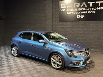 Used Renault Megane 2017 for sale - 76840247: Photo