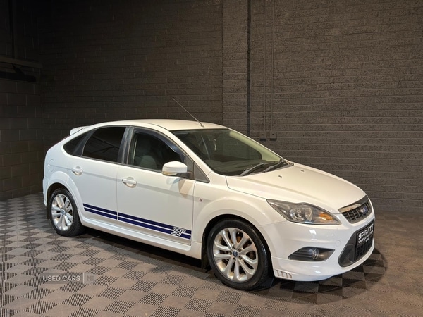 Used Ford Focus 2010 for sale - 76646648: Photo 3