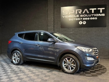 Used Hyundai Santa Fe 2015 for sale - 76840271: Photo