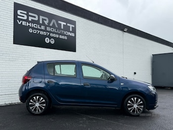 Used Dacia Sandero 2018 for sale - 79084676: Photo