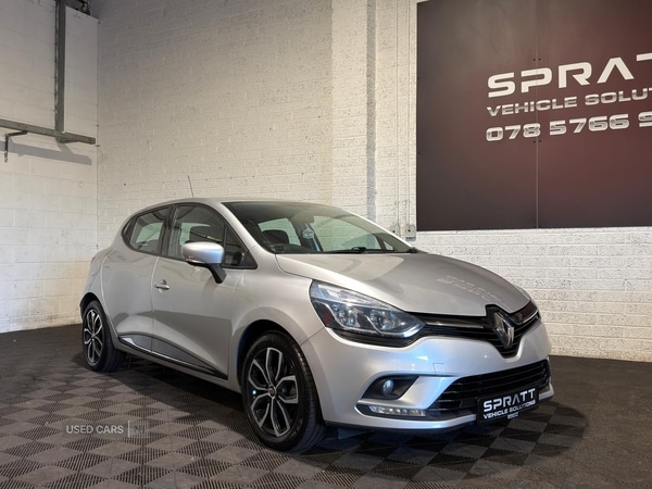 Used Renault Captur for sale - 76513848: Photo 2