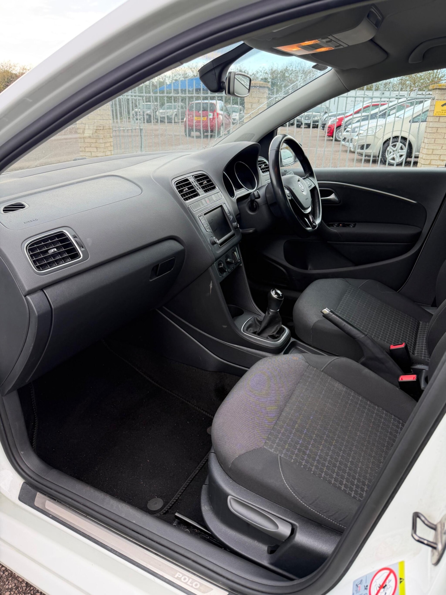 Used Volkswagen Polo 2017 for sale - 78034970: Photo 15