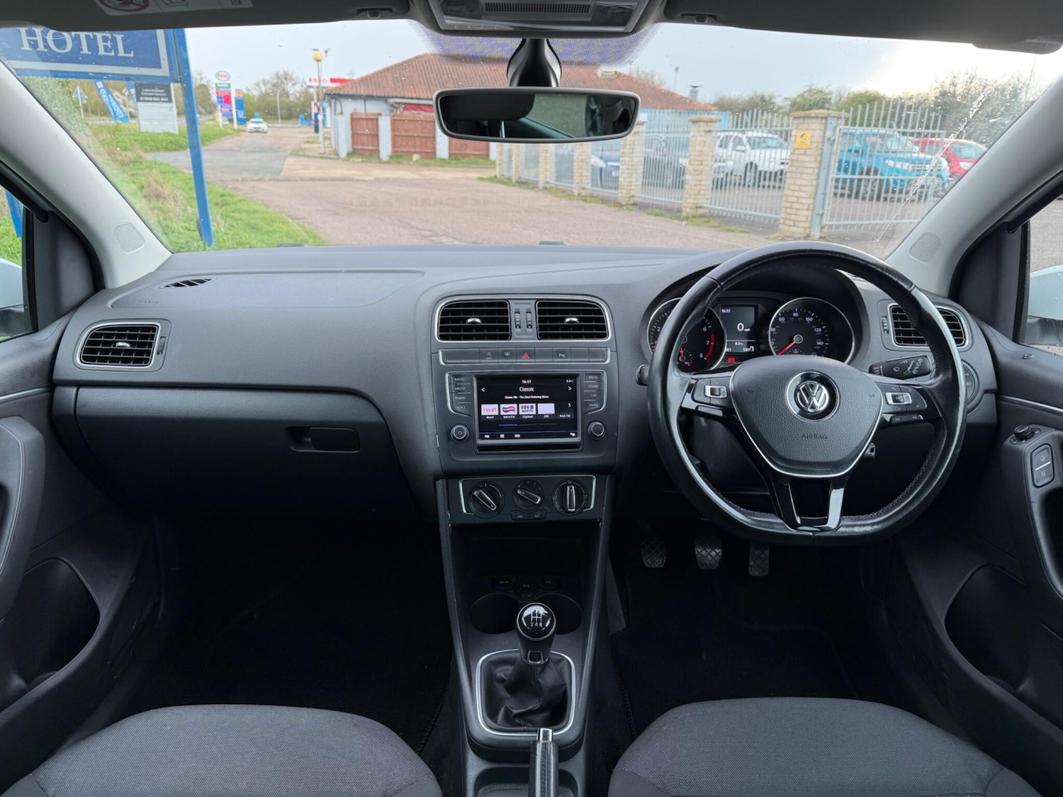 Used Volkswagen Polo 2017 for sale - 78034970: Photo 9